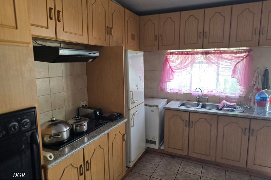 4 Bedroom Property for Sale in Herlear Northern Cape